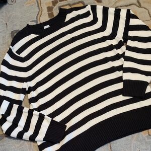 Spirit Black and White Knit Sweater